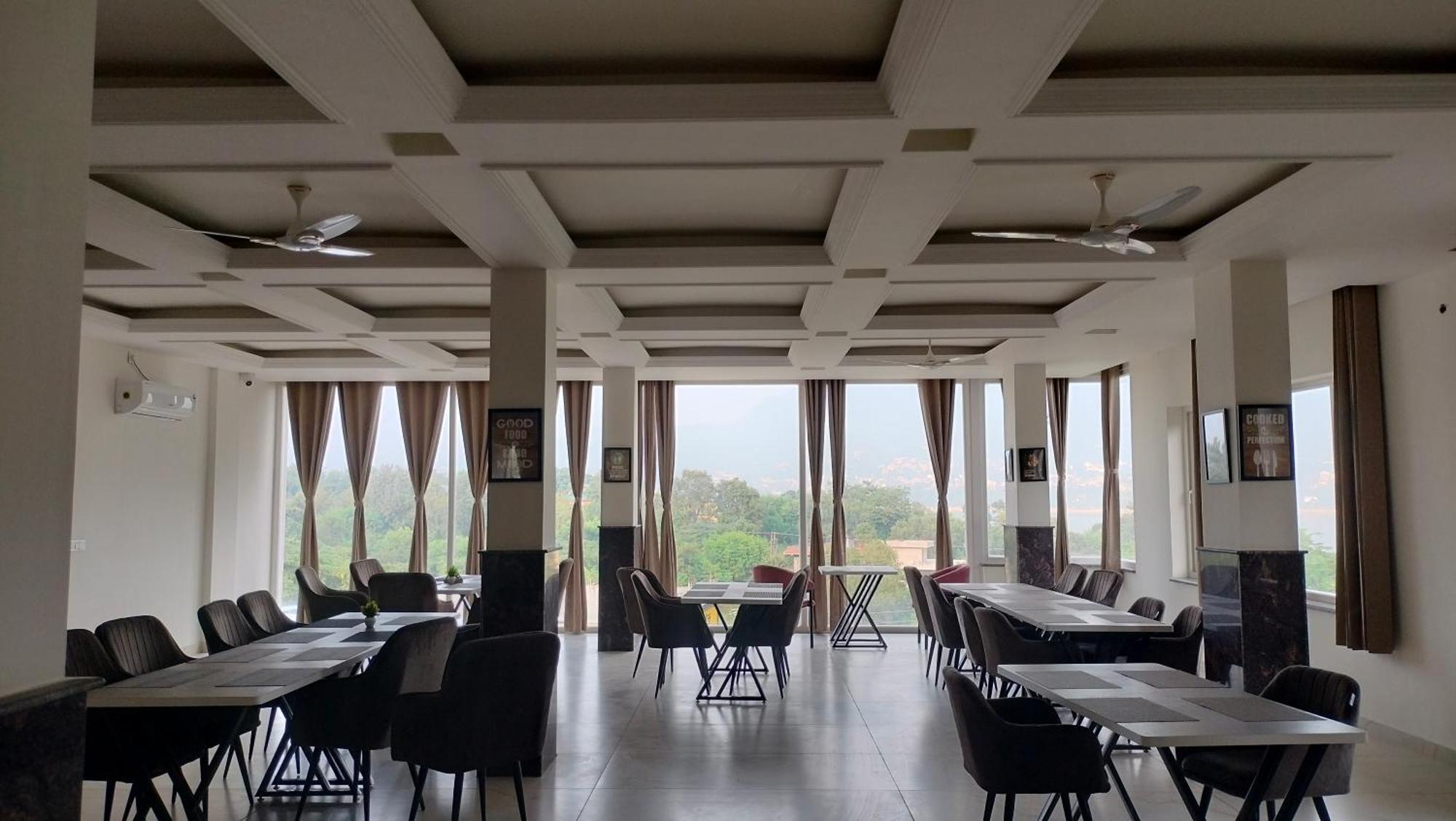 Govind Sagar View Hotel & Restaurant Bilaspur  Zewnętrze zdjęcie