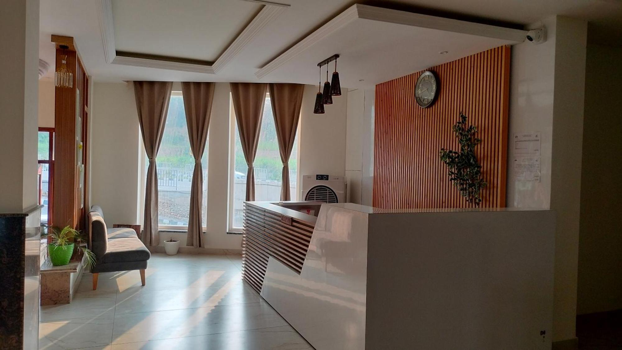 Govind Sagar View Hotel & Restaurant Bilaspur  Zewnętrze zdjęcie