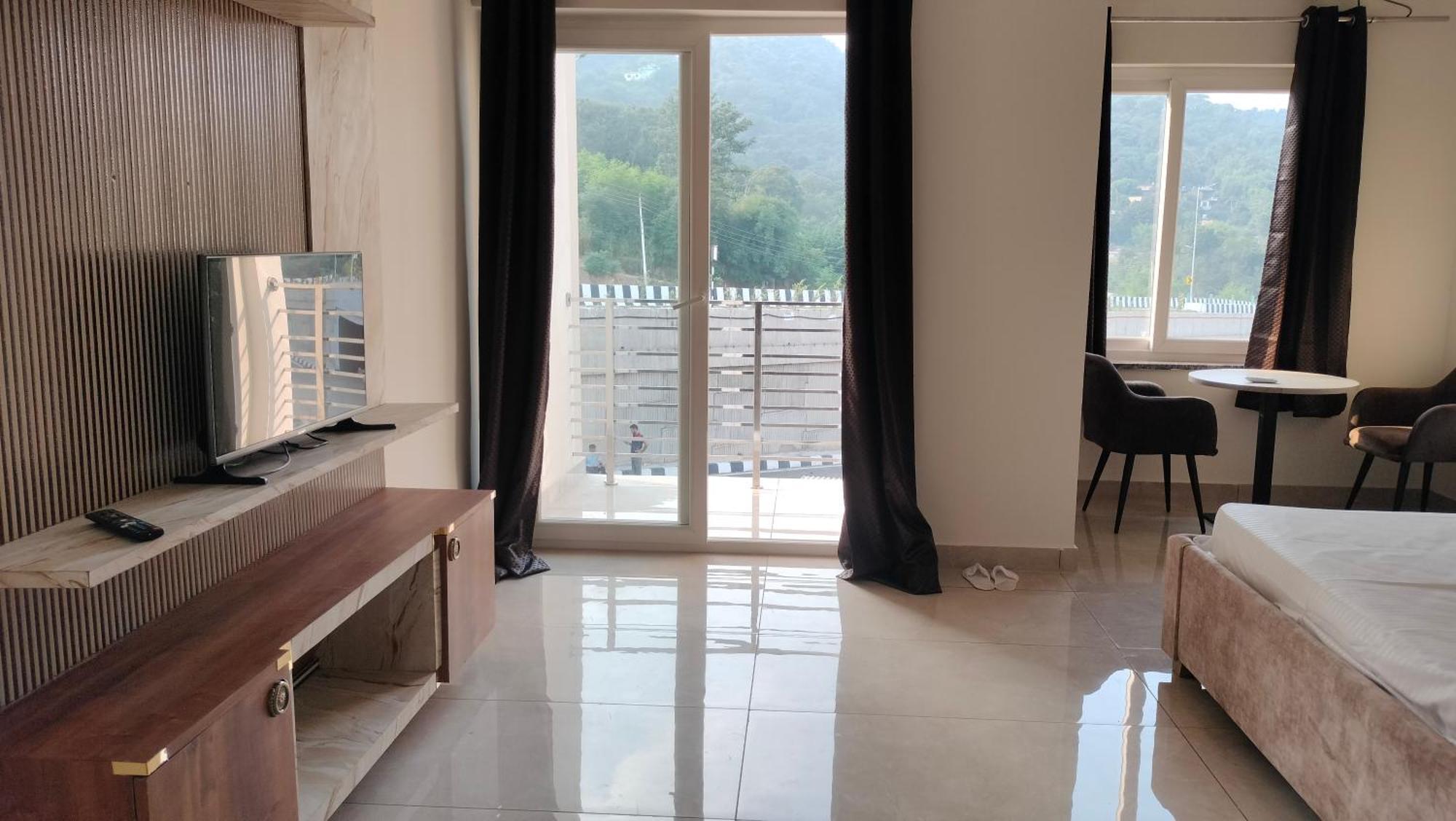 Govind Sagar View Hotel & Restaurant Bilaspur  Zewnętrze zdjęcie