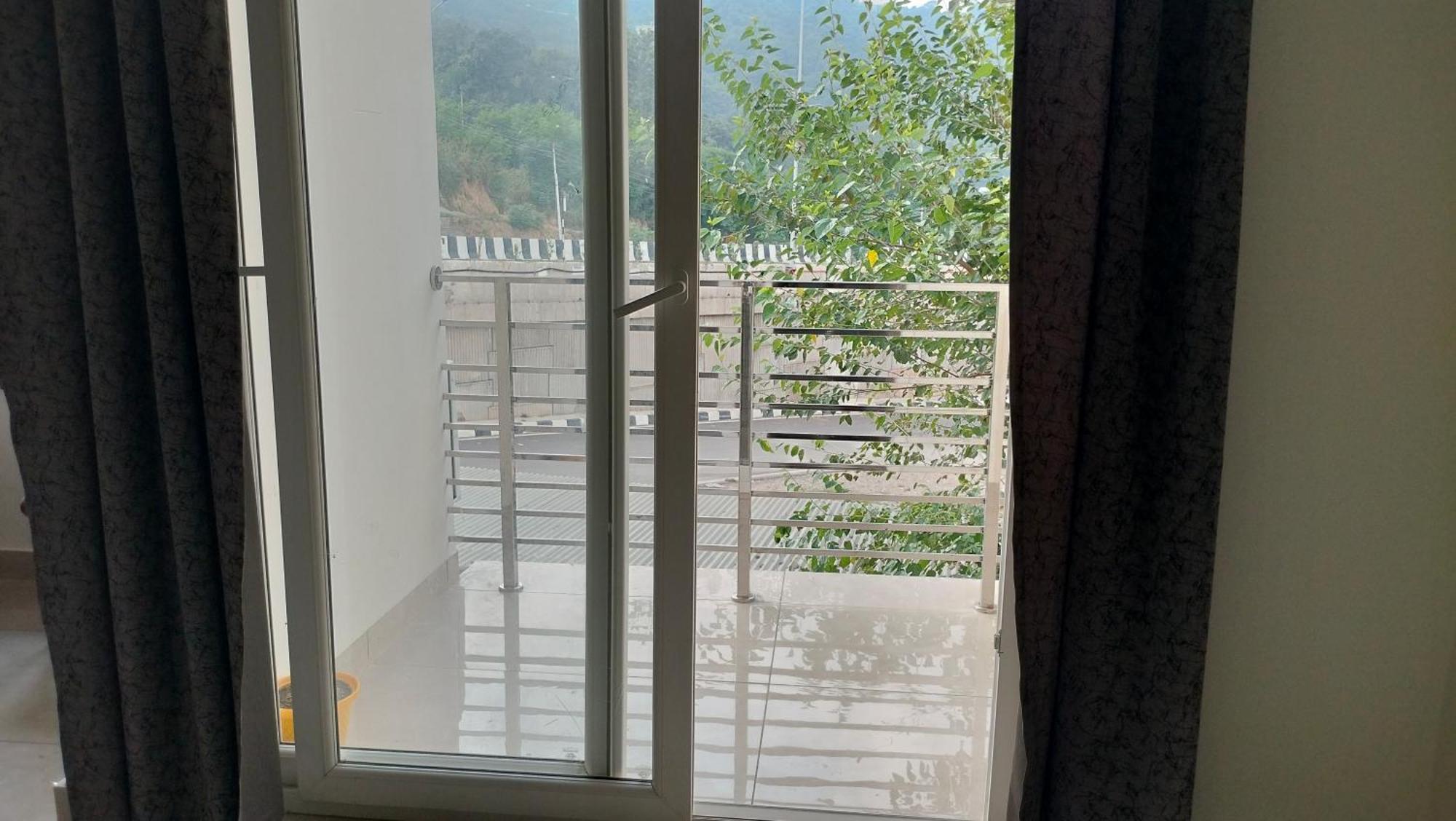 Govind Sagar View Hotel & Restaurant Bilaspur  Zewnętrze zdjęcie